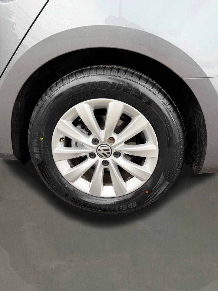 Used 2015 Volkswagen Passat 1.8T Wolfsburg Edition FWD image 30