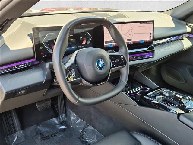 Used 2024 BMW i5 eDrive40i w/ Convenience Package RWD image 10
