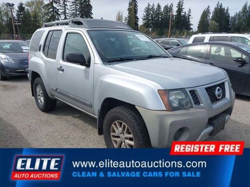 Used 2015 Nissan Xterra S AWD/4WD image 2