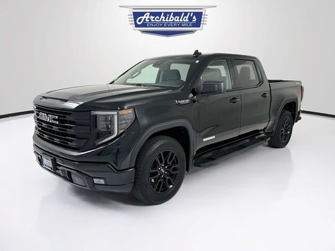 Used 2024 GMC Sierra 1500 Elevation AWD/4WD image 3