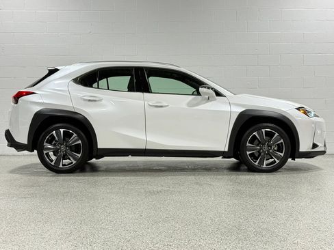 Used 2021 Lexus UX 200 w/ Premium Package FWD image 5