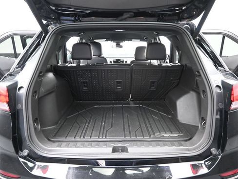 Used 2023 Chevrolet Equinox RS w/ RS Leather Package AWD/4WD image 18