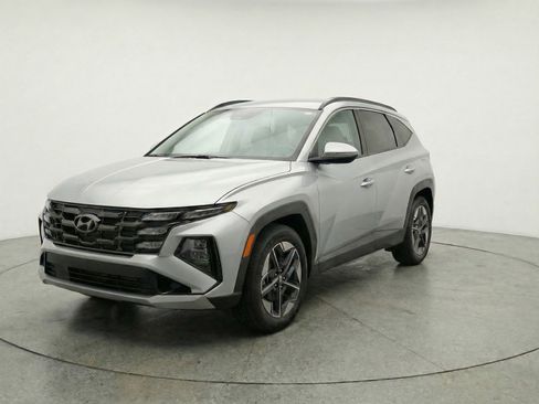 Used 2025 Hyundai Tucson SEL AWD/4WD image 3