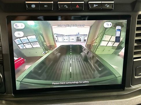 Used 2024 Ford F450 Platinum w/ FX4 Off-Road Package image 29