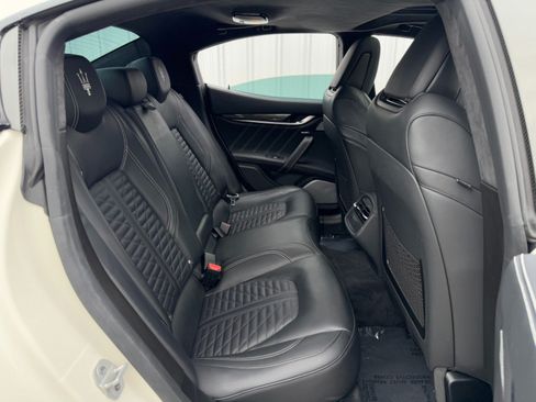 Used 2022 Maserati Ghibli Trofeo RWD image 40