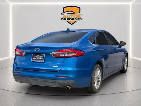 Used 2020 Ford Fusion SE FWD image 3