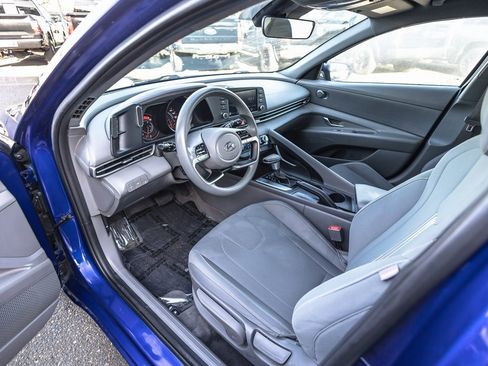 Used 2021 Hyundai Elantra SEL image 23