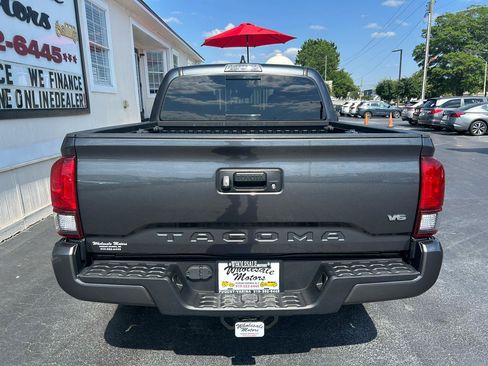 Used 2023 Toyota Tacoma SR5 w/ Technology Package RWD image 6