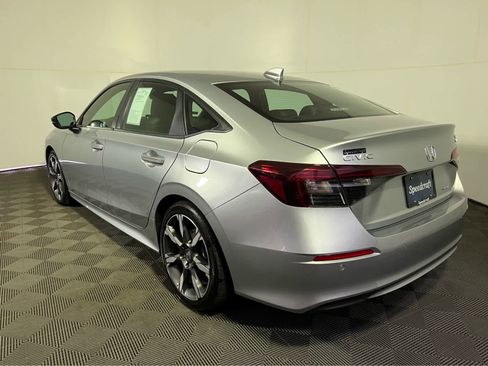 Used 2025 Honda Civic Sport Touring image 5