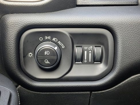New 2026 RAM 2500 Laramie AWD/4WD image 22