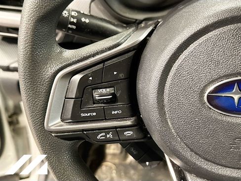 Used 2023 Subaru Forester Base image 12