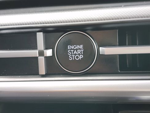 Used 2025 Hyundai Santa Fe SEL image 6