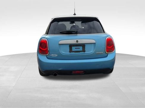 Used 2015 MINI Cooper 4-Door Hardtop image 6