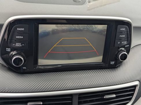 Used 2020 Hyundai Tucson SE AWD/4WD image 16