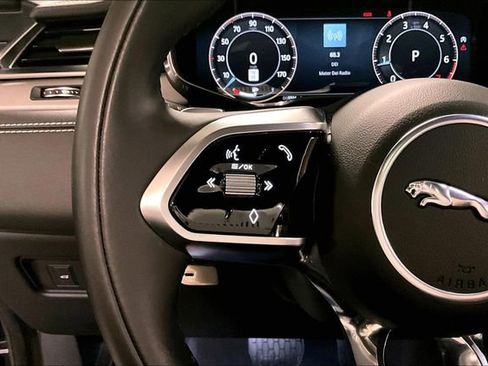 Certified 2024 Jaguar F-PACE R-Dynamic S image 20
