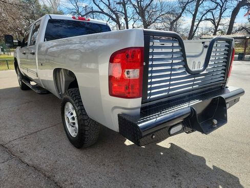 Used 2011 Chevrolet Silverado 2500 LT w/ Interior Plus Package image 5