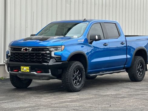 Used 2024 Chevrolet Silverado 1500 ZR2 w/ Technology Package AWD/4WD image 8
