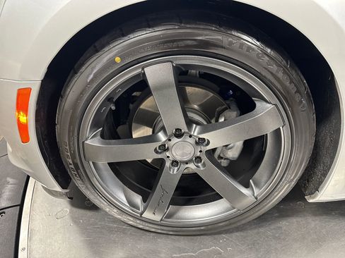Used 2017 Chevrolet Camaro LT w/ Technology Package RWD image 2