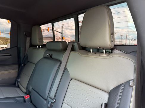 Used 2024 Chevrolet Silverado 1500 ZR2 w/ ZR2 Bison Edition AWD/4WD image 42