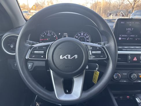 Used 2024 Kia Forte LXS image 23