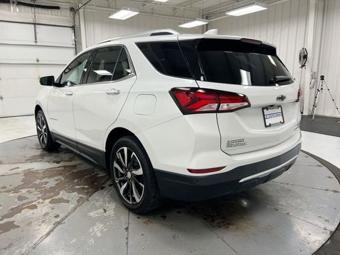 Used 2022 Chevrolet Equinox Premier AWD/4WD image 4