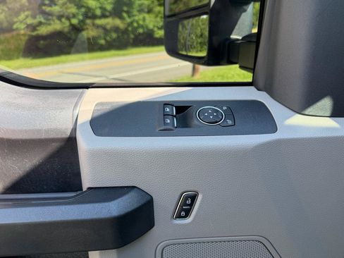 Used 2017 Ford F350 XL w/ Power Equipment Group AWD/4WD image 20