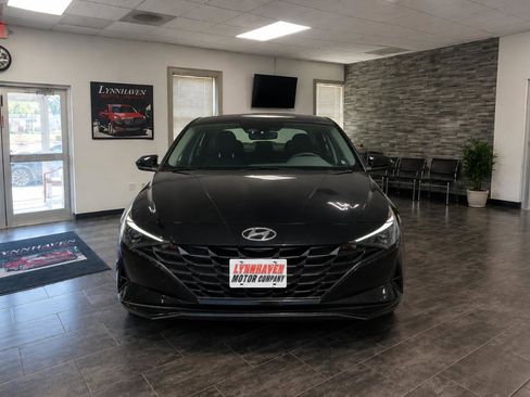 Used 2023 Hyundai Elantra SE FWD image 18