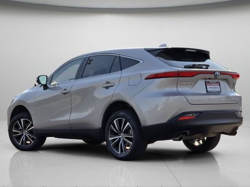 Certified 2024 Toyota Venza LE AWD/4WD image 18