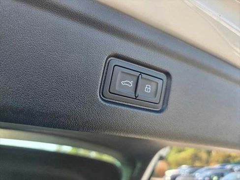 New 2025 Audi A6 e-tron Premium image 19