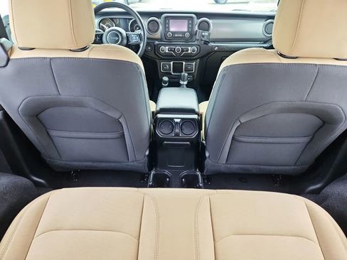 Used 2021 Jeep Wrangler Sport image 26