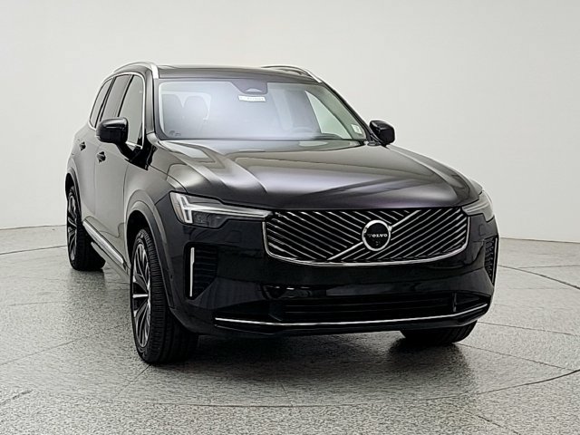 Certified 2026 Volvo XC90 B6 Ultra AWD/4WD image 2