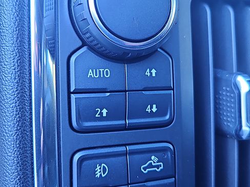 Used 2020 Chevrolet Silverado 1500 RST w/ All-Star Edition image 22