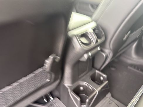 New 2025 Jeep Gladiator High Tide image 30