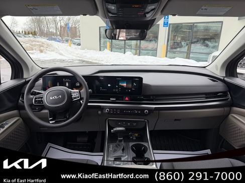 New 2026 Kia Carnival LX FWD image 22