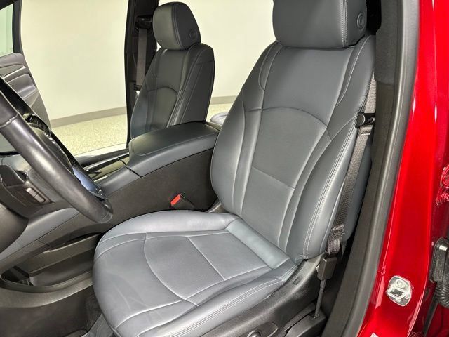 Used 2024 Buick Enclave Essence FWD image 15
