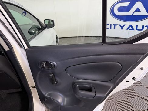Used 2019 Nissan Versa S image 11