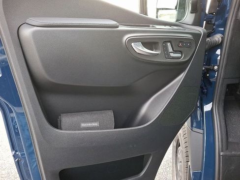Used 2026 Mercedes-Benz Sprinter 2500 image 11