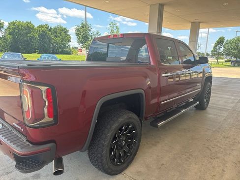 Used 2016 GMC Sierra 1500 Denali w/ Enhanced Driver Alert Package AWD/4WD image 11