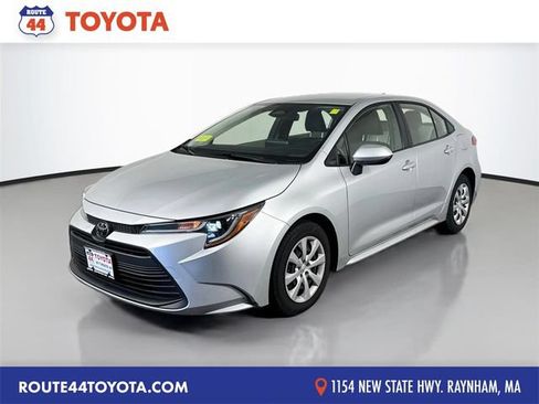 Used 2023 Toyota Corolla LE w/ Carpet Mat Package (TMS) FWD image 1