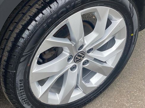 Used 2023 Volkswagen Taos S image 21