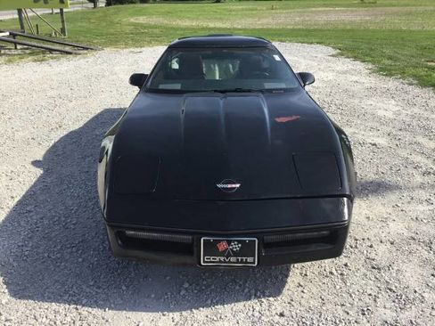 Used 1987 Chevrolet Corvette Coupe RWD image 8