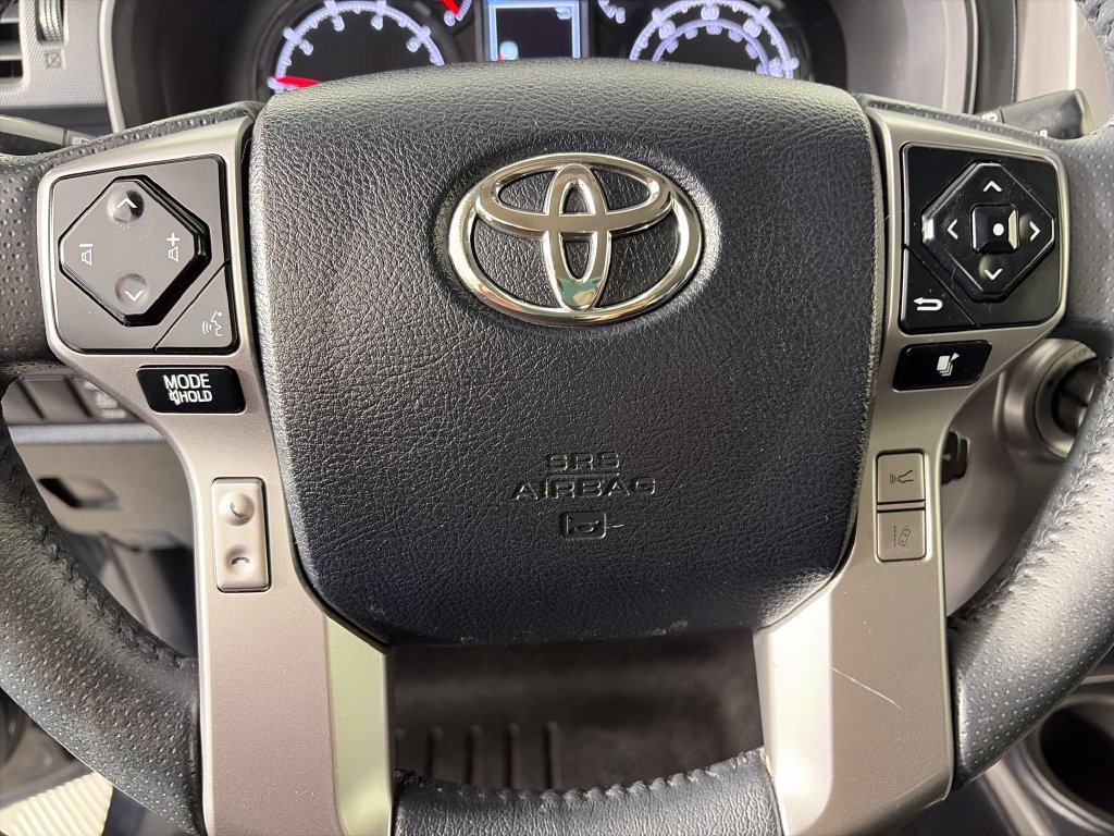 Used 2022 Toyota 4Runner SR5 AWD/4WD image 16