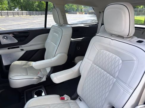 Used 2021 Lincoln Aviator Black Label w/ Dynamic Handling Package AWD/4WD image 31