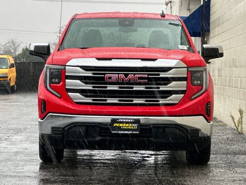 Certified 2022 GMC Sierra 1500 SLE image 9