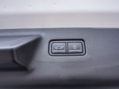 Used 2025 Hyundai Santa Fe SE image 47