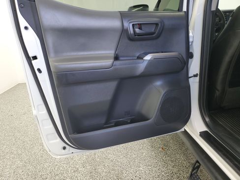 Used 2023 Toyota Tacoma SR5 RWD image 16