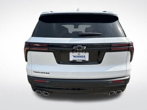 New 2026 Chevrolet Traverse LT w/ Midnight/Sport Edition FWD image 4
