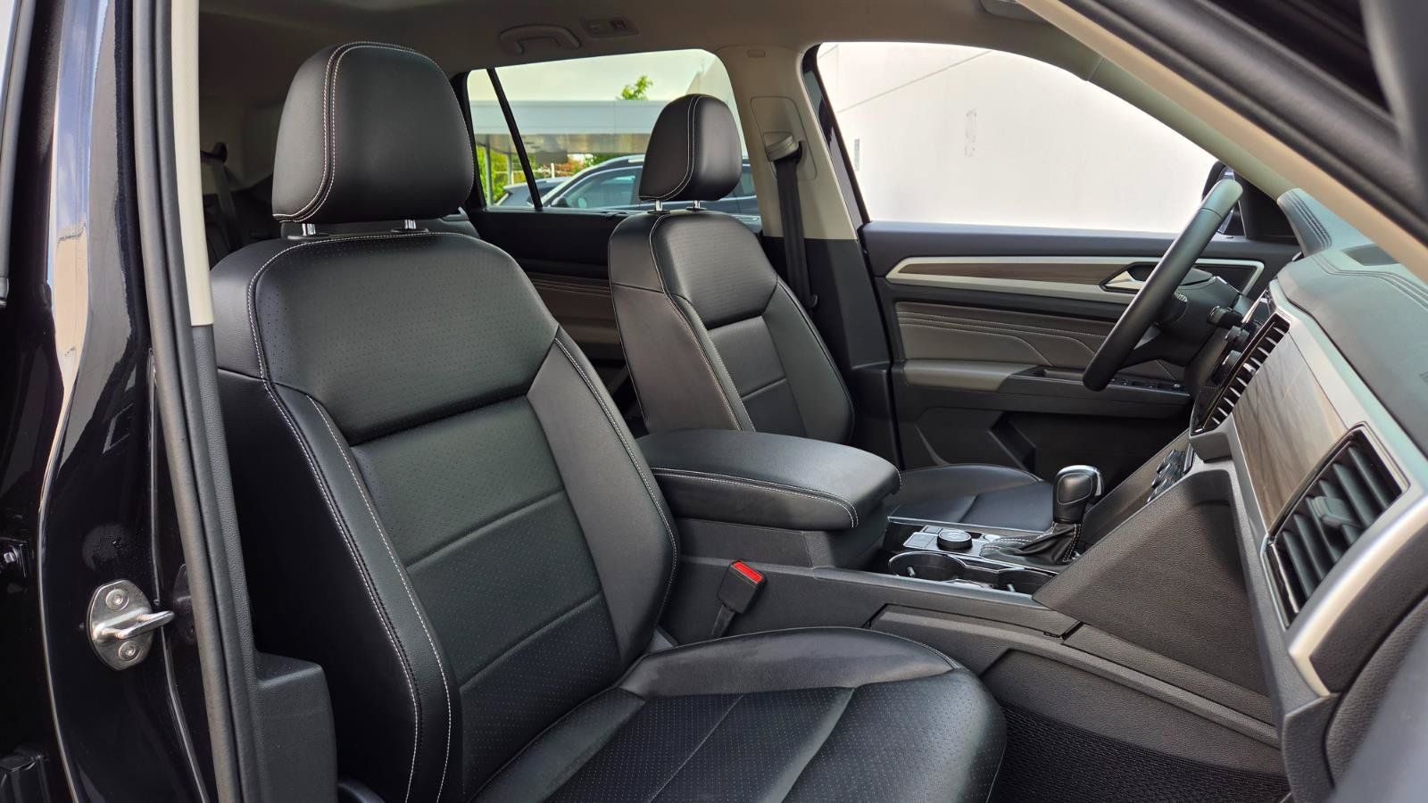 Certified 2022 Volkswagen Atlas SEL AWD/4WD image 58