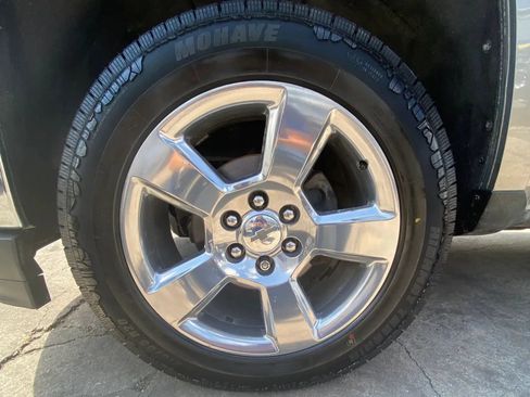 Used 2017 Chevrolet Silverado 1500 LT w/ Max Trailering Package RWD image 19