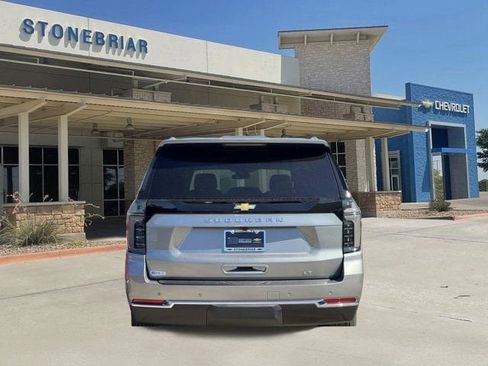 New 2026 Chevrolet Suburban LT w/ Comfort Package image 6